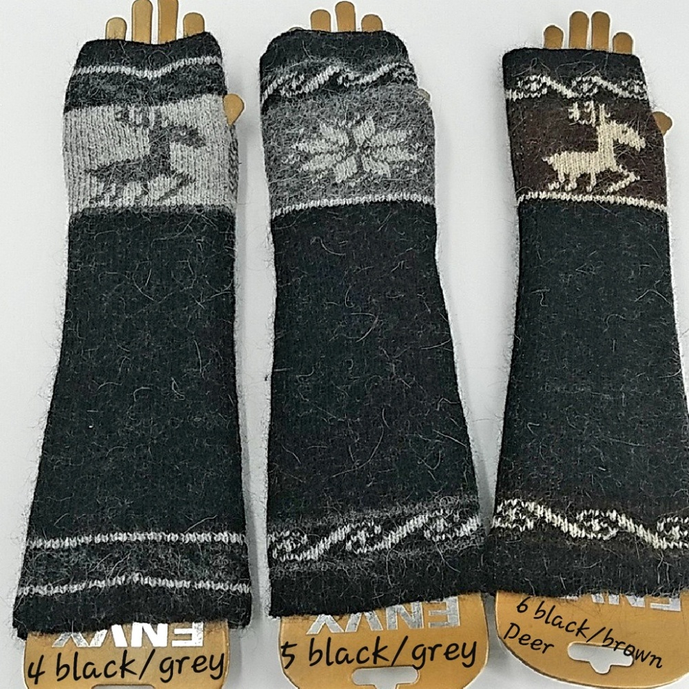 NWT Envy Knit Arm Warmers Colors/Designs One size - Picture 3 of 8